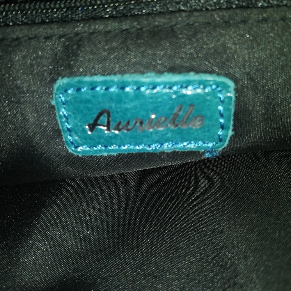Teal leather handbag...like new. - Picture 7 of 7